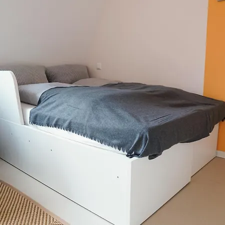 Full House - California - Netflix + Wifi Inkl. Apartment *
