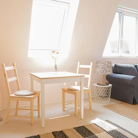 Full House - California - Netflix + Wifi Inkl. Apartment *